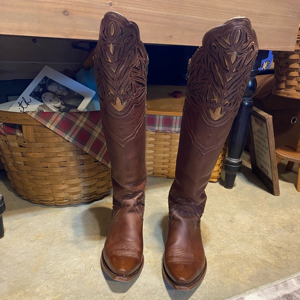 Ariat Chaparral Tan and Gold Leather Western Boots - Picture 3 of 16